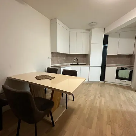 Modera Ilidza - Free Parking Apartman